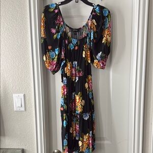 Karen Kane Countryside Tier Short Puff Sleeve Dress floral size L-worn once